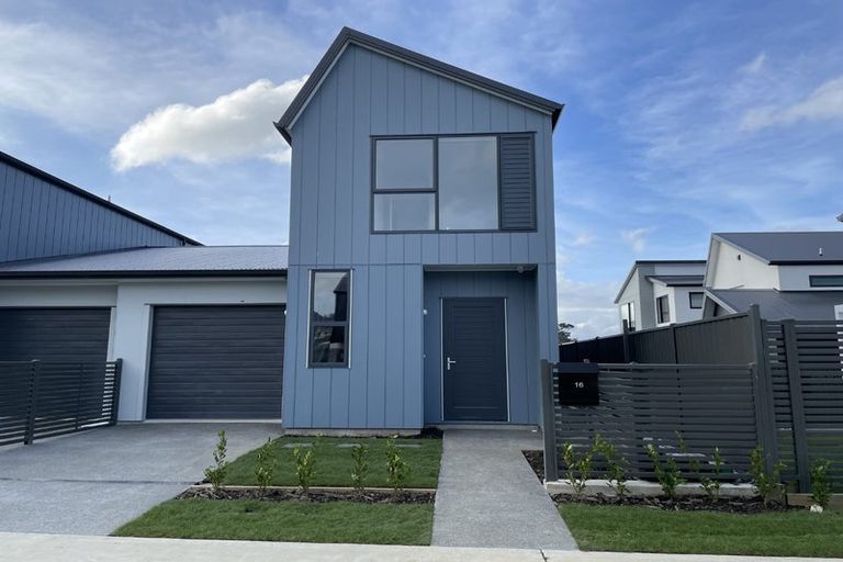 Photo of property in 16 Hokioi Drive, Kenepuru, Porirua, 5022