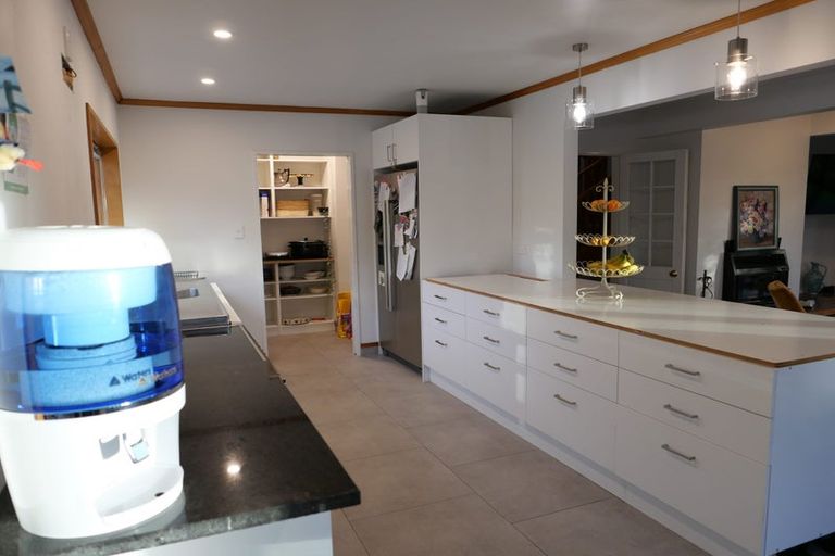 Photo of property in 21 Windsor Avenue, Waikanae, 5036