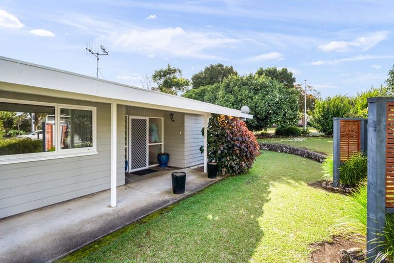 Photo of property in 21 Fairway Drive, Te Kamo, Whangarei, 0112