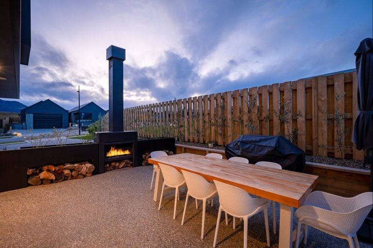 Photo of property in Northlake, 14 Riverslea Road, Wanaka, 9305