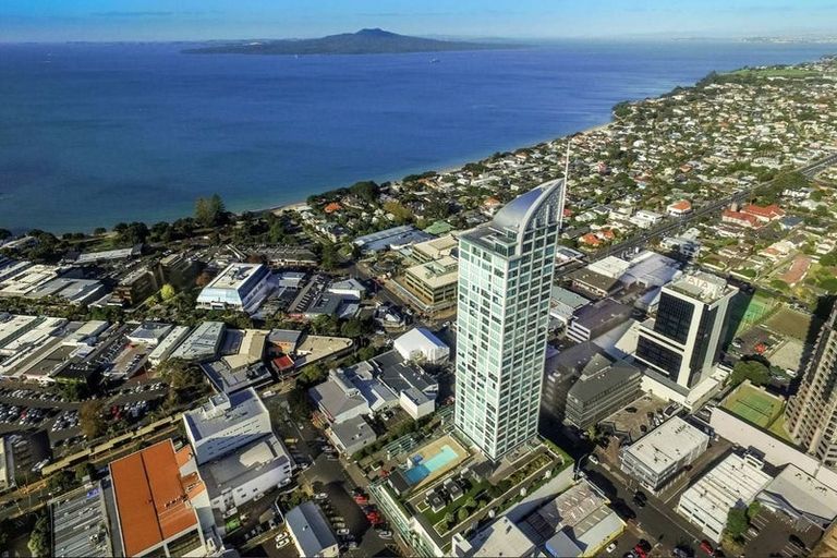Photo of property in Sentinel Apartments, 1102/3 Northcroft Street, Takapuna, Auckland, 0622
