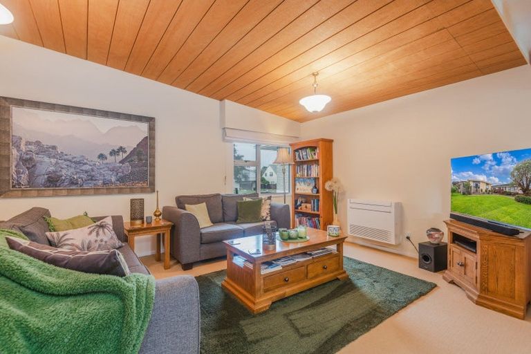 Photo of property in 35 Terry Crescent, Milson, Palmerston North, 4414