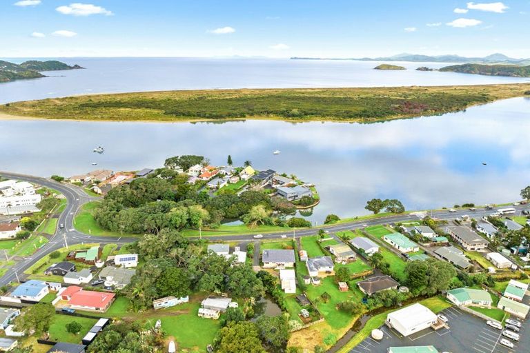 Photo of property in 1999 Ngunguru Road, Ngunguru, Whangarei, 0173