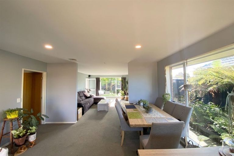 Photo of property in 2/303 Burwood Road, Burwood, Christchurch, 8083