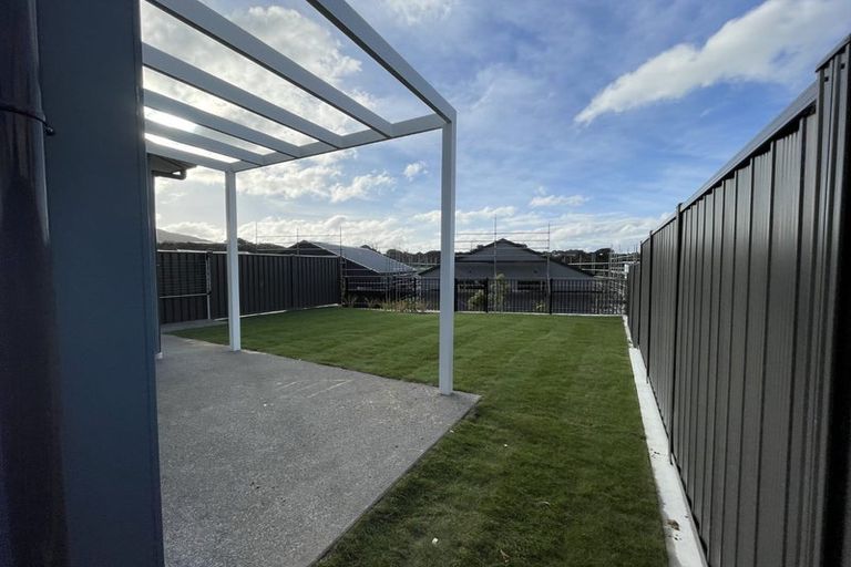 Photo of property in 16 Hokioi Drive, Kenepuru, Porirua, 5022