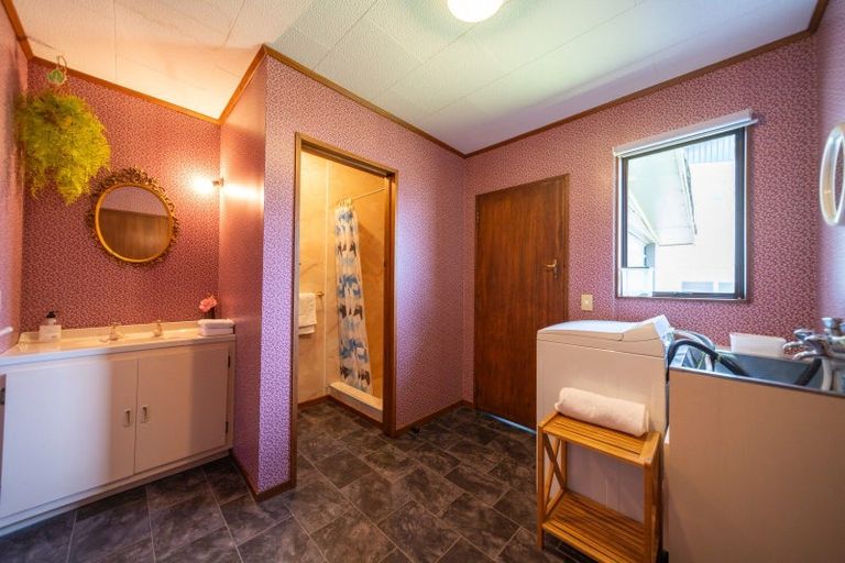 Photo of property in 4 Pompolona Street, Te Anau, 9600