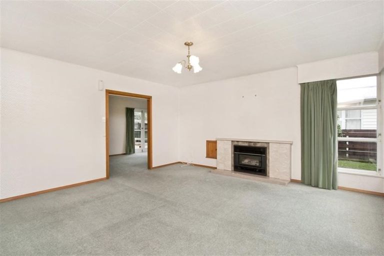 Photo of property in 14 Kapiti Place, Awapuni, Palmerston North, 4412