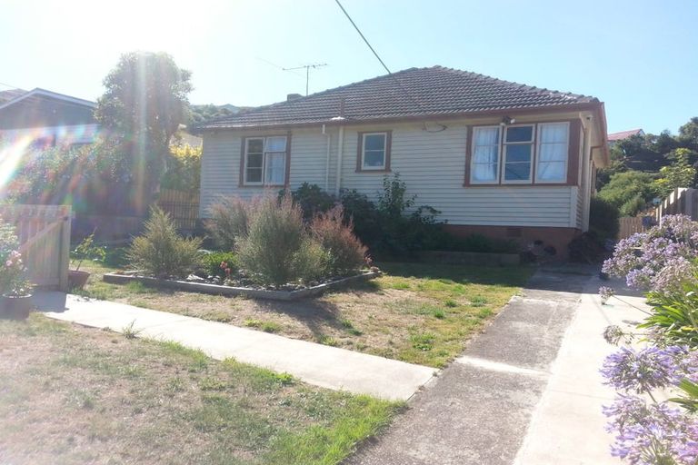 Photo of property in 34 Allington Road, Karori, Wellington, 6012