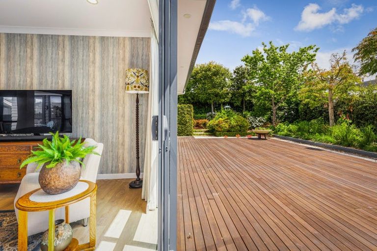 Photo of property in 91 Pohutukawa Parade, Riverhead, 0820