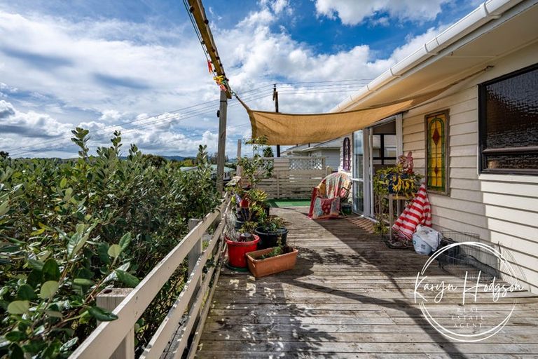 Photo of property in 109 Hurndall Street East, Maungaturoto, 0520