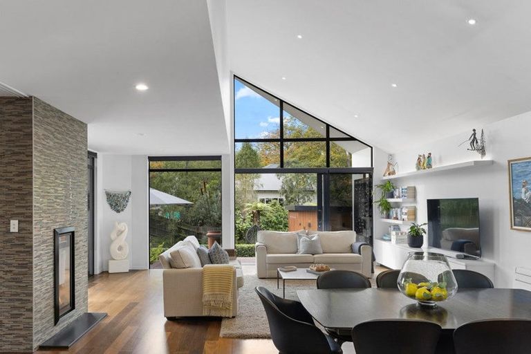 Photo of property in 44 Gleneagles Terrace, Ilam, Christchurch, 8053