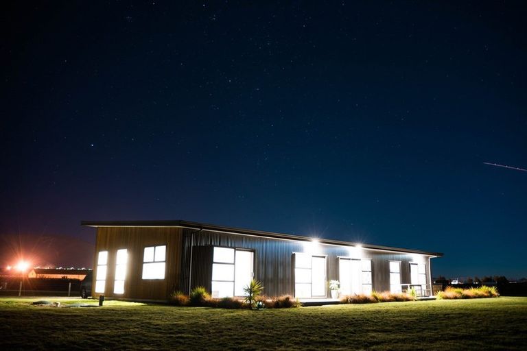 Photo of property in 28 Hardings Road, Riverlands, Blenheim, 7274