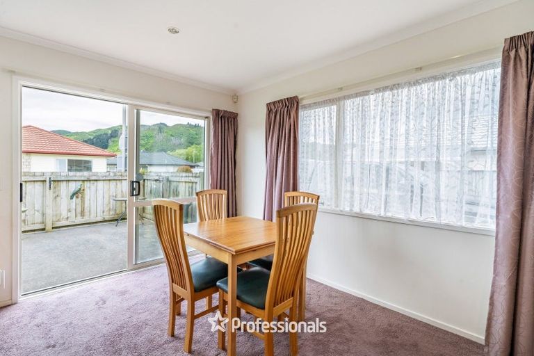 Photo of property in 26 Woodland Mews, Wainuiomata, Lower Hutt, 5014