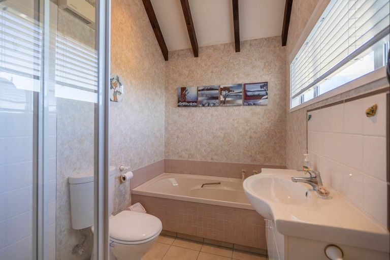 Photo of property in 113 Field Way, Waikanae Beach, Waikanae, 5036