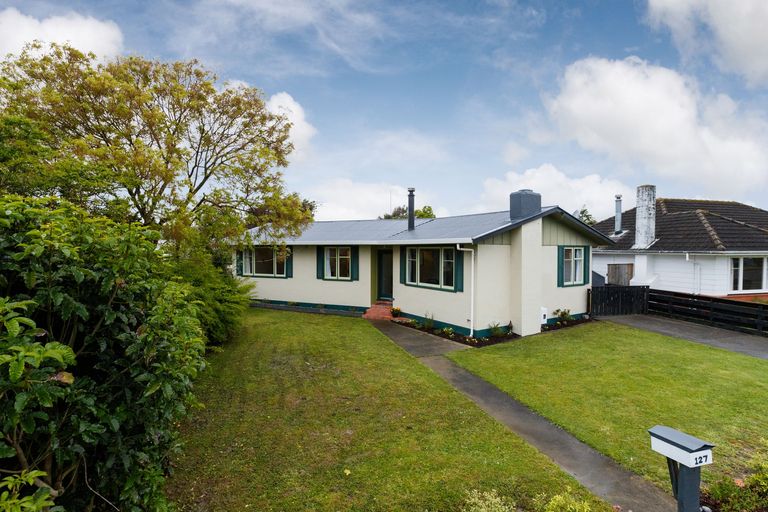 Photo of property in 127 Gillespies Line, Cloverlea, Palmerston North, 4412
