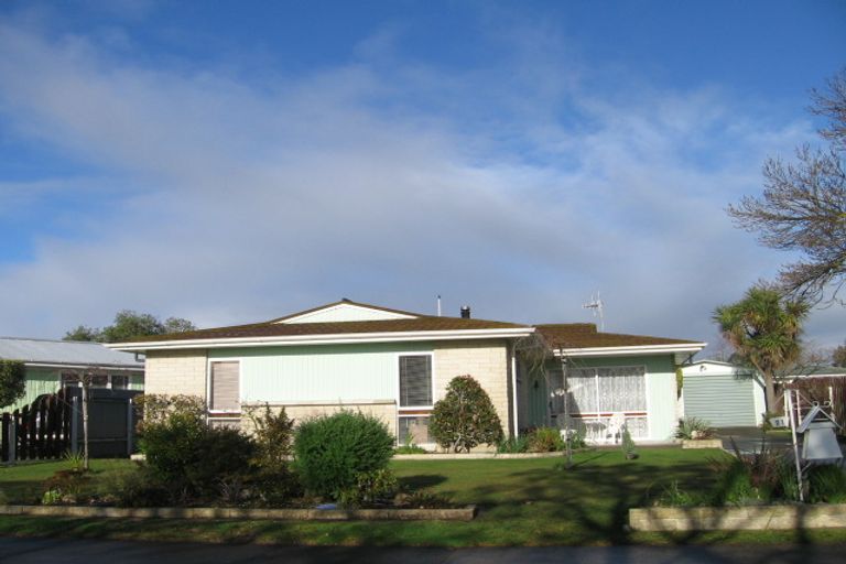 Photo of property in 21 Sunderland Drive, Flaxmere, Hastings, 4120