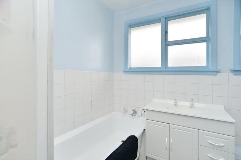 Photo of property in 22 Wingate Street, Redwood, Christchurch, 8051