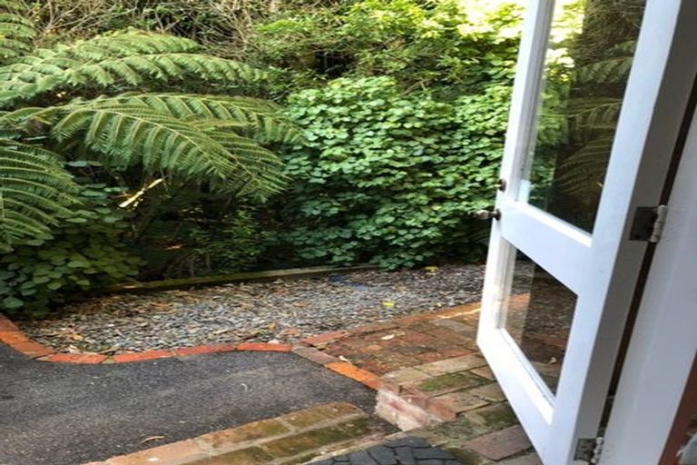 Photo of property in 33a Clutha Avenue, Khandallah, Wellington, 6035