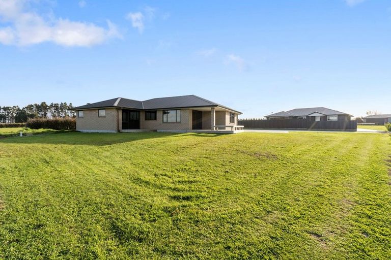 Photo of property in 235 Pembroke Road, Pembroke, Stratford, 4391