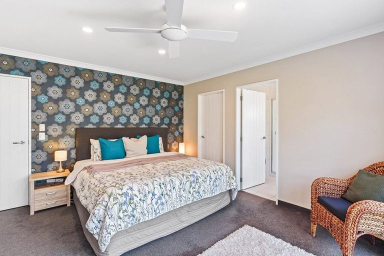 Photo of property in 9 Telford Way, Raumati Beach, Paraparaumu, 5032