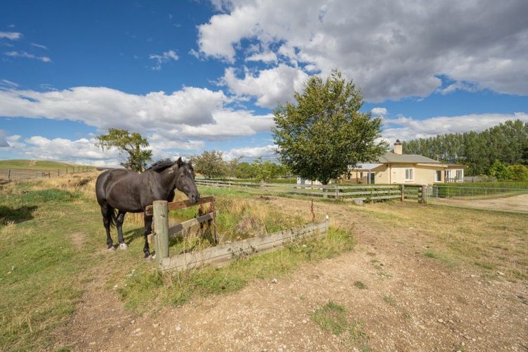 Photo of property in 677 Springvale Road, Springvale, Alexandra, 9393