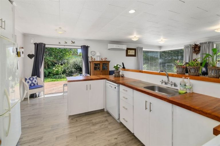 Photo of property in 48 Barnard Road, Fairy Springs, Rotorua, 3015