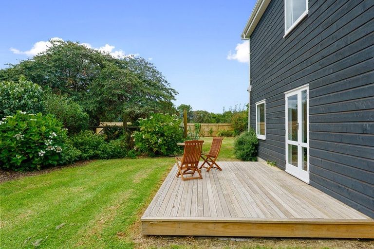Photo of property in 321 Te Horo Beach Road, Te Horo Beach, Otaki, 5581
