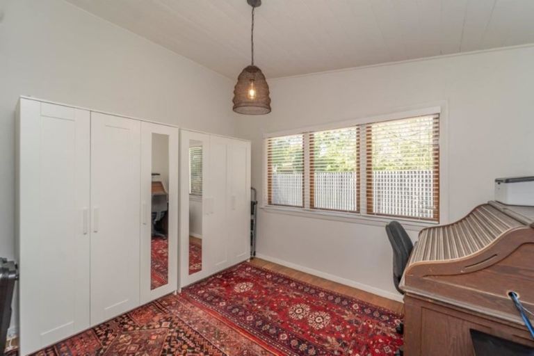 Photo of property in 20a Malcolm Street, Martinborough, 5711