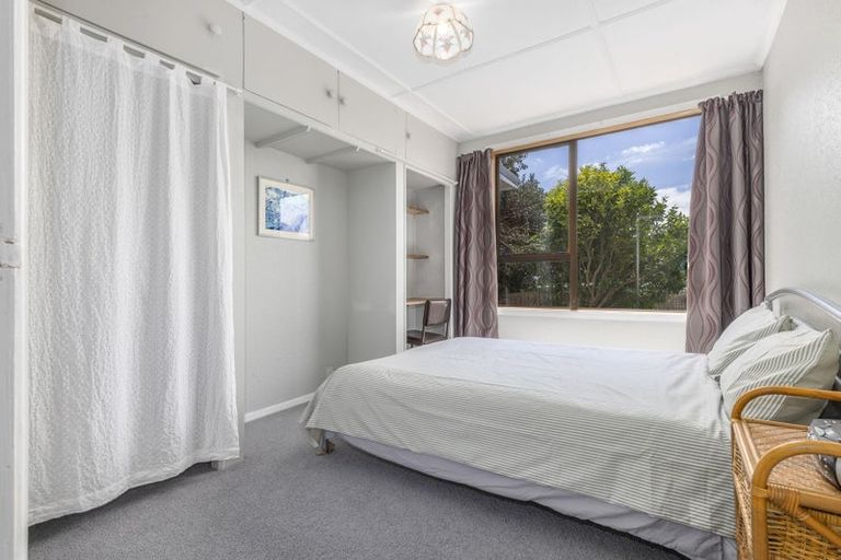 Photo of property in 5 Miro Road, Raumati South, Paraparaumu, 5032