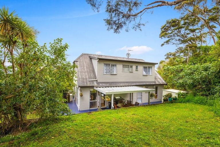 Photo of property in 47b Noeleen Street, Glenfield, Auckland, 0629