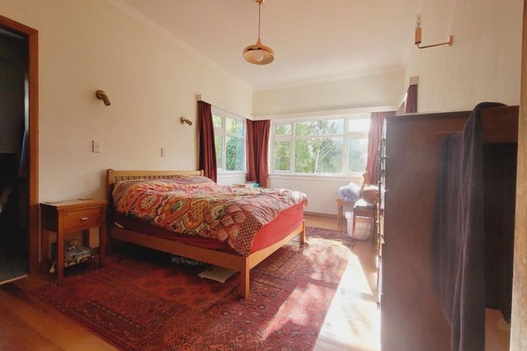 Photo of property in 70 Rawhiti Road, Pukerua Bay, 5026