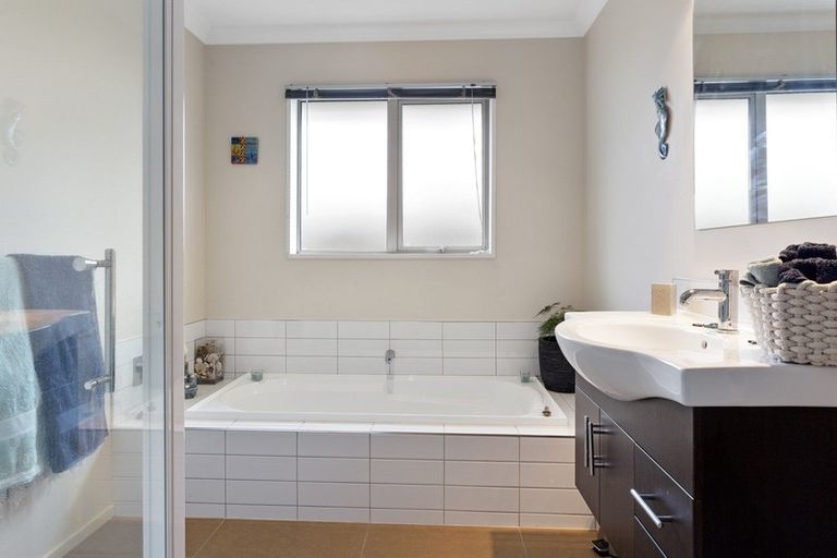 Photo of property in 30 Cedar Place, Rangiora, 7400