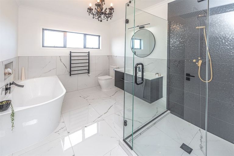 Photo of property in 34 Golf Vue Place, Castlecliff, Whanganui, 4501