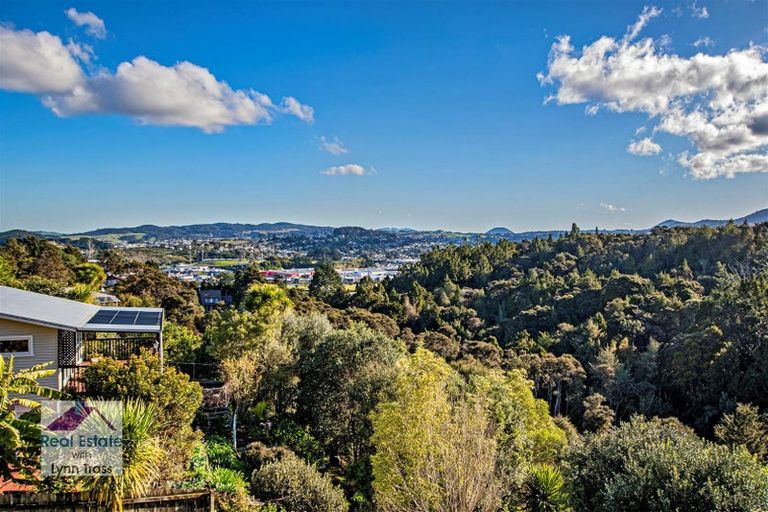 Photo of property in 69 Memorial Drive, Parahaki, Whangarei, 0112