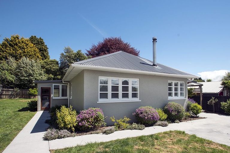 Photo of property in 4 Lynbert Road, Lynmore, Rotorua, 3010