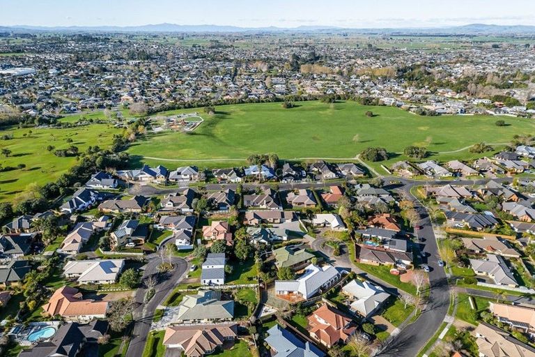 Photo of property in 3 Mcleod Mews, Rototuna, Hamilton, 3210