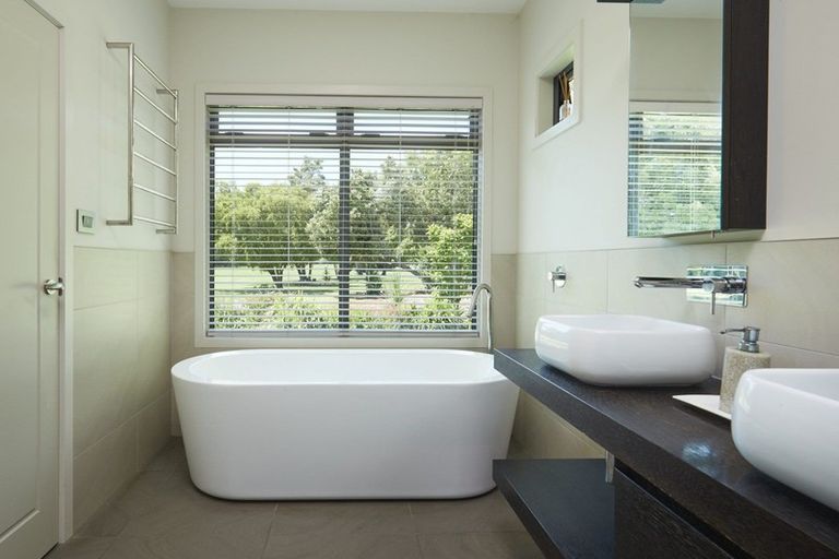 Photo of property in 44b Mclauchlan Street, Springlands, Blenheim, 7201