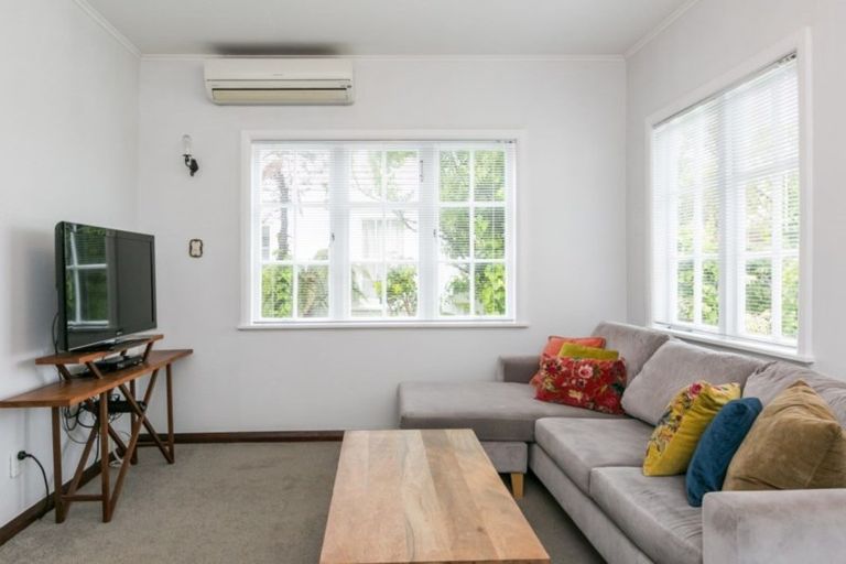 Photo of property in 41 Nuffield Avenue, Marewa, Napier, 4110