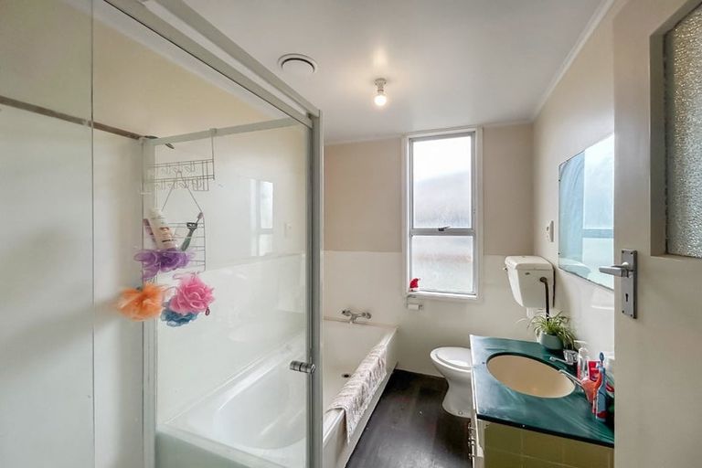 Photo of property in 294 Princes Street, Strathern, Invercargill, 9812