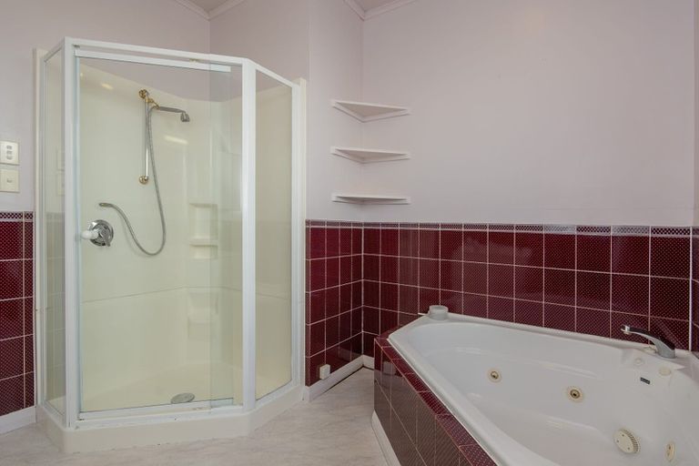 Photo of property in 22 Fraser Avenue, Johnsonville, Wellington, 6037