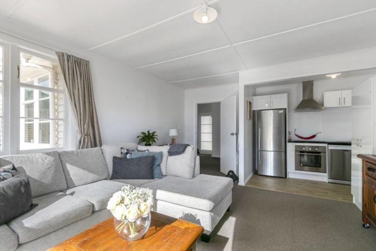 Photo of property in 47 Naenae Road, Naenae, Lower Hutt, 5011