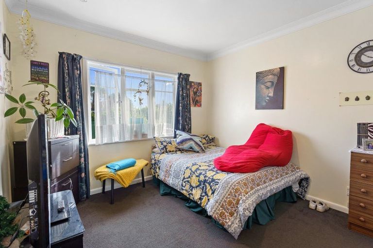 Photo of property in 38 Kirk Street, Otaki, 5512