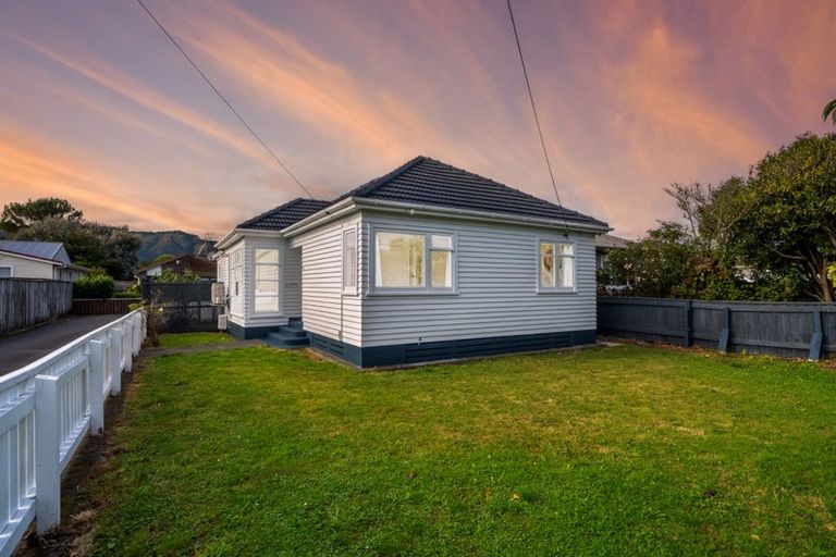 Photo of property in 1/954 High Street, Avalon, Lower Hutt, 5011