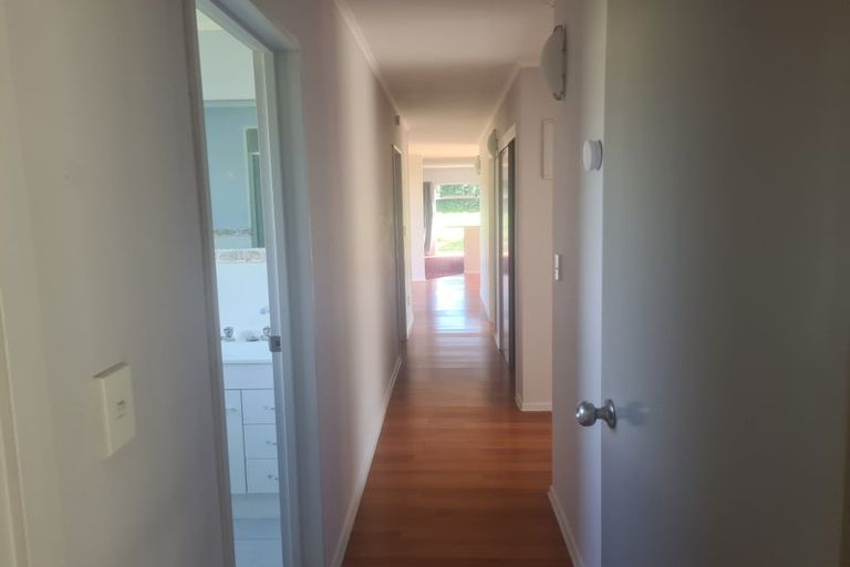 Photo of property in 28 Leeton Drive, Waipukurau, 4200