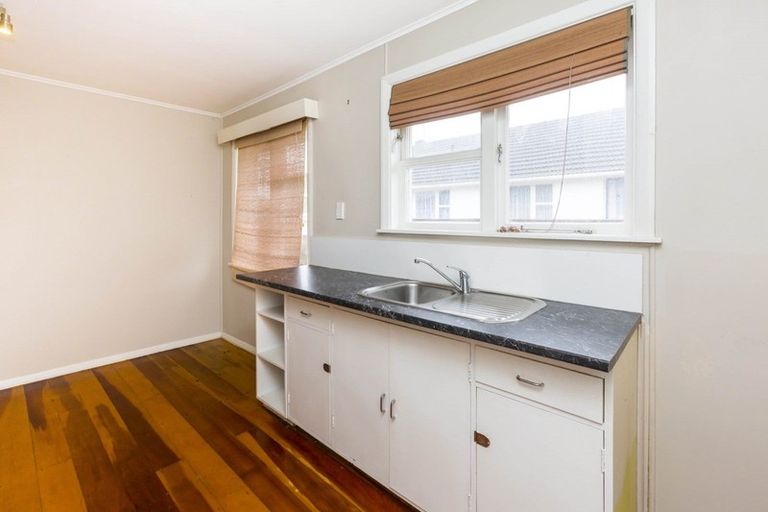 Photo of property in 2/37 Tararua Street, Trentham, Upper Hutt, 5018