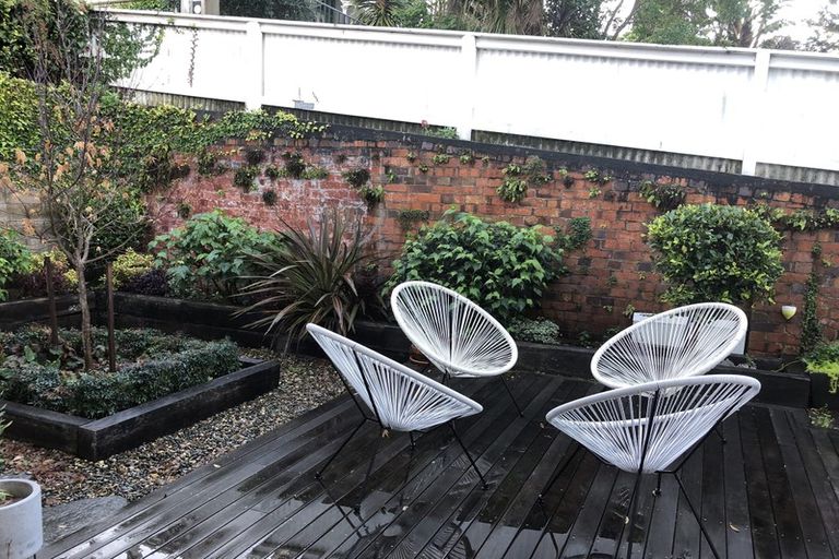 Photo of property in 9b Tudor Street, Devonport, Auckland, 0624