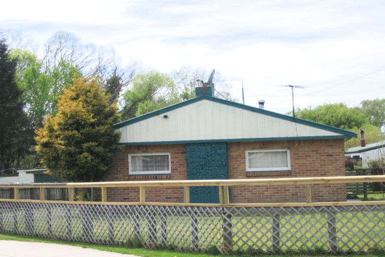 Photo of property in 9 John Road, Fairy Springs, Rotorua, 3015