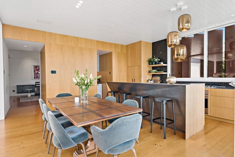 Photo of property in 215 Jervois Road, Herne Bay, Auckland, 1011