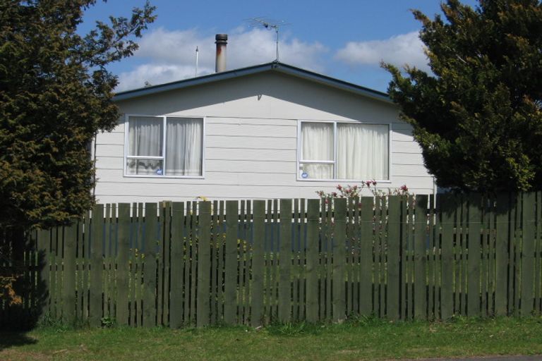 Photo of property in 2 Crystal Place, Pukehangi, Rotorua, 3015