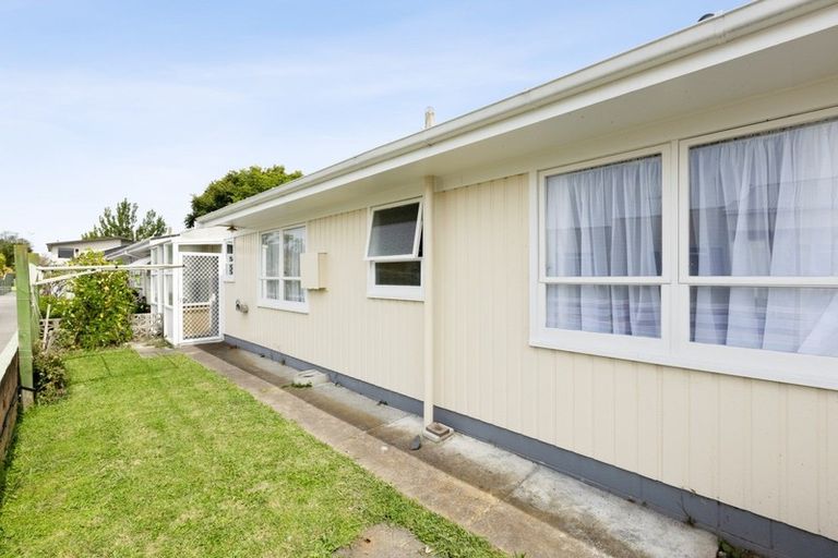 Photo of property in 2/24 White Street, Taradale, Napier, 4112
